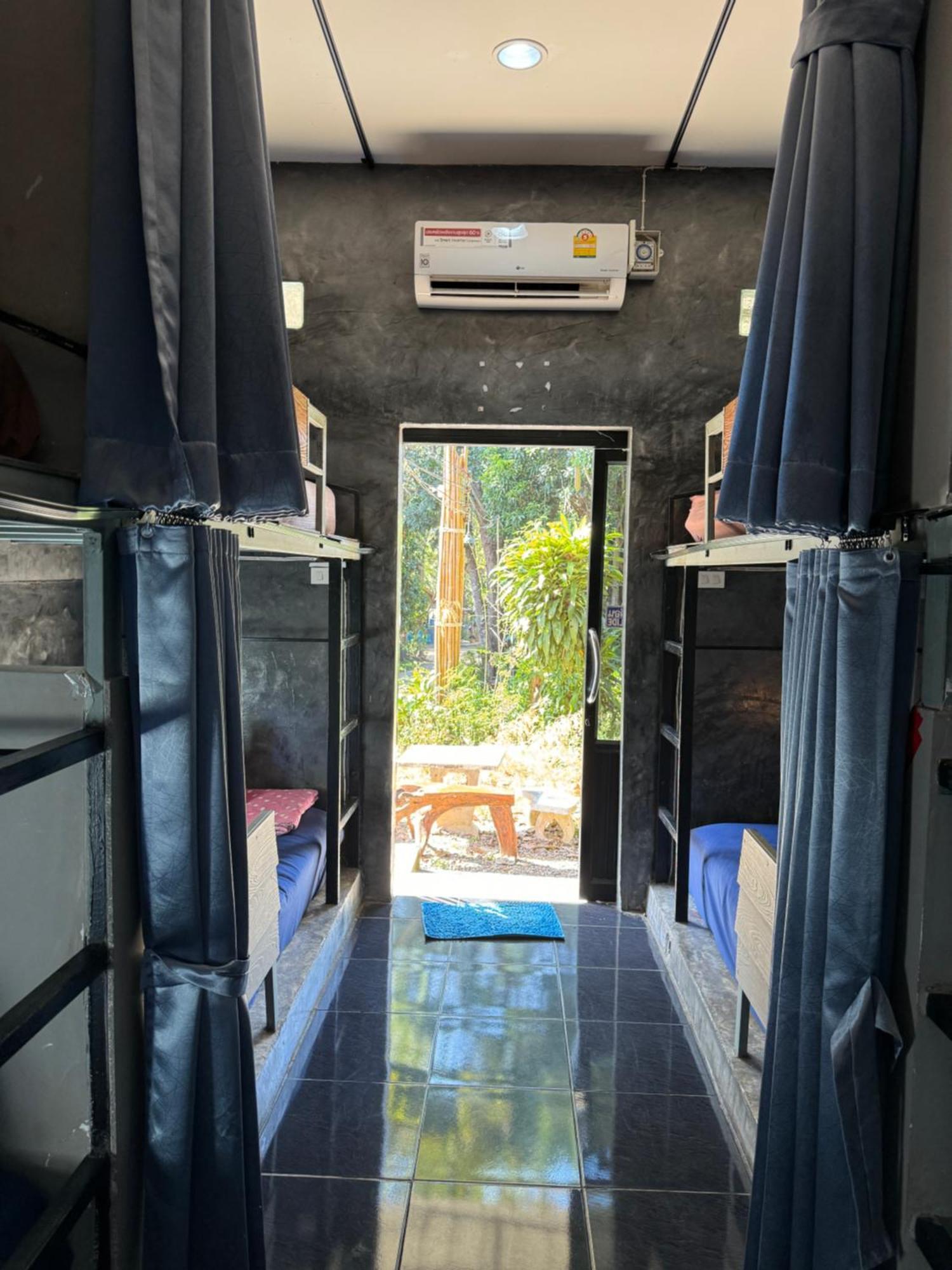Shaya Homestay & Dorms Pai Exteriör bild