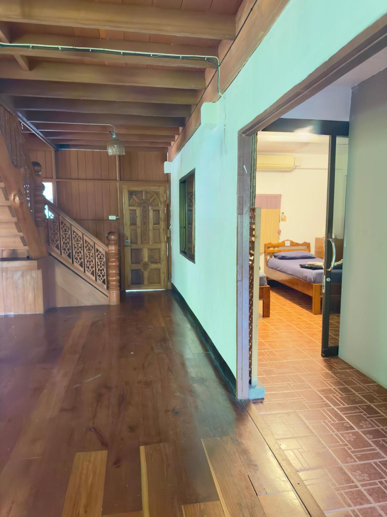 Shaya Homestay & Dorms Pai Exteriör bild