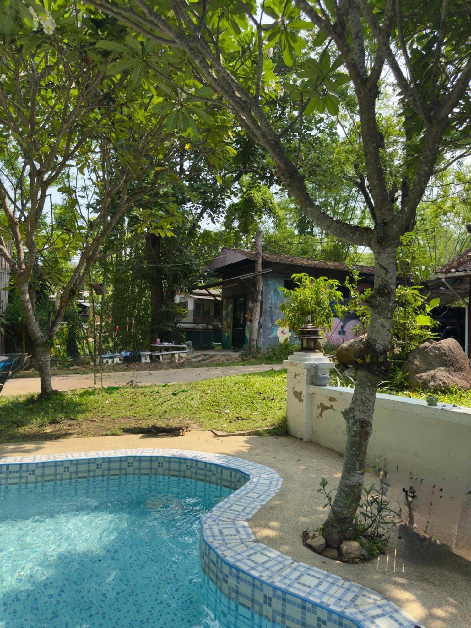 Shaya Homestay & Dorms Pai Exteriör bild