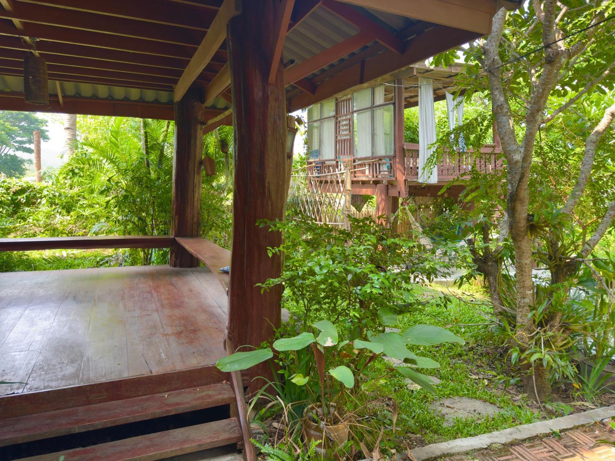 Shaya Homestay & Dorms Pai Exteriör bild
